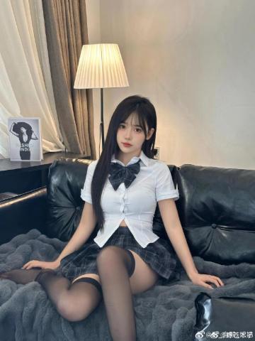 AI魔改大赛高清在线